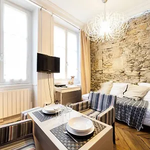 Cosy En Centre Aux Cordeliers Ail Appartement